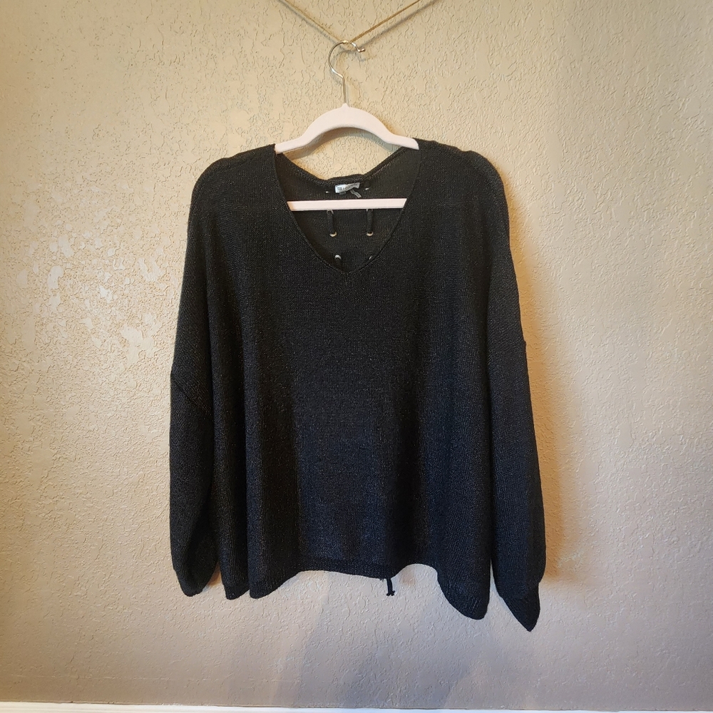 SION Black Sweater Size XL